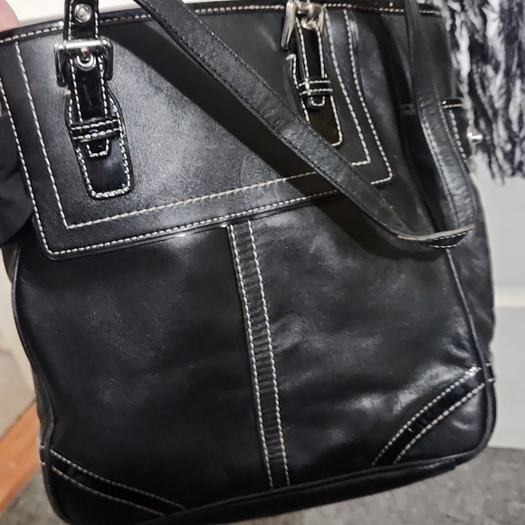 Black leather coach bag - Picture 4 of 9